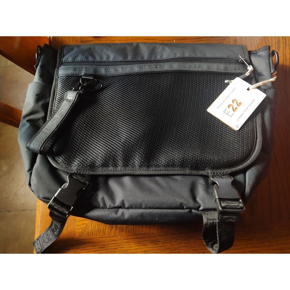 NEW BUGATTI Black Briefcase‎ Laptop Work Bag NWT